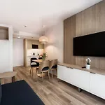 Aurum - Nowe Blisko Plazy - Neue In Strandnaehe 斯维诺乌伊希切