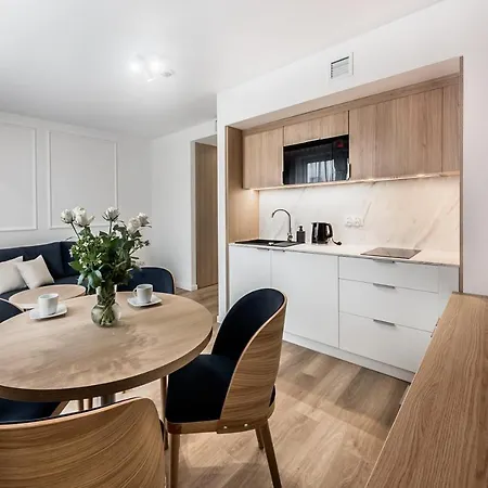 Aurum - Nowe Blisko Plazy - Neue In Strandnaehe 4* 슈비노우이스쳬