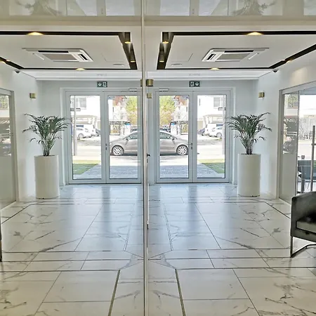 아파트호텔 Aurum - Nowe Blisko Plazy - Neue In Strandnaehe 4*